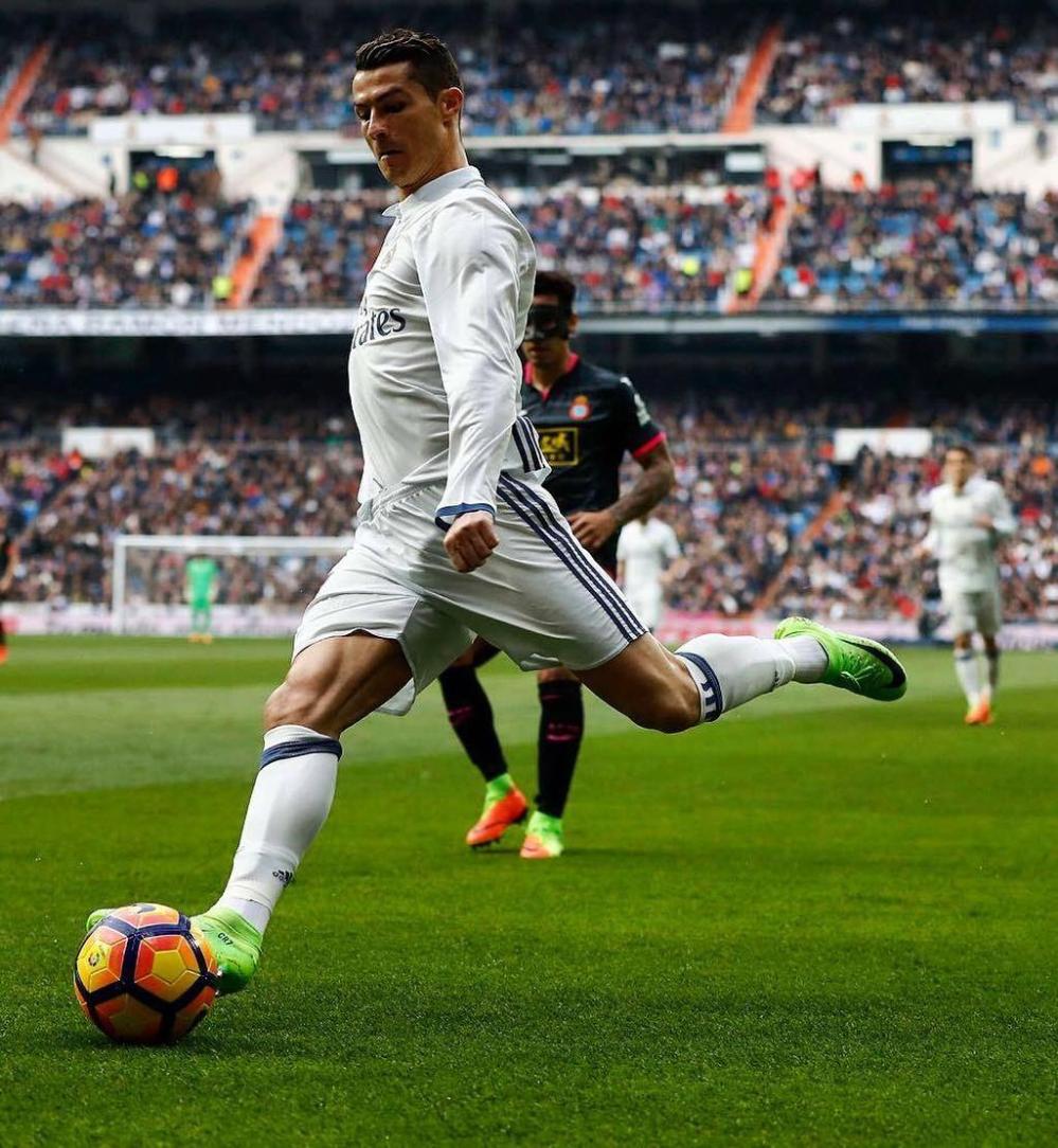 场上出现针对他的横幅，瓦格纳：成绩不理想球迷不满很正常（看台现针对横幅，瓦格纳：战绩欠佳，球迷不满可以理解）