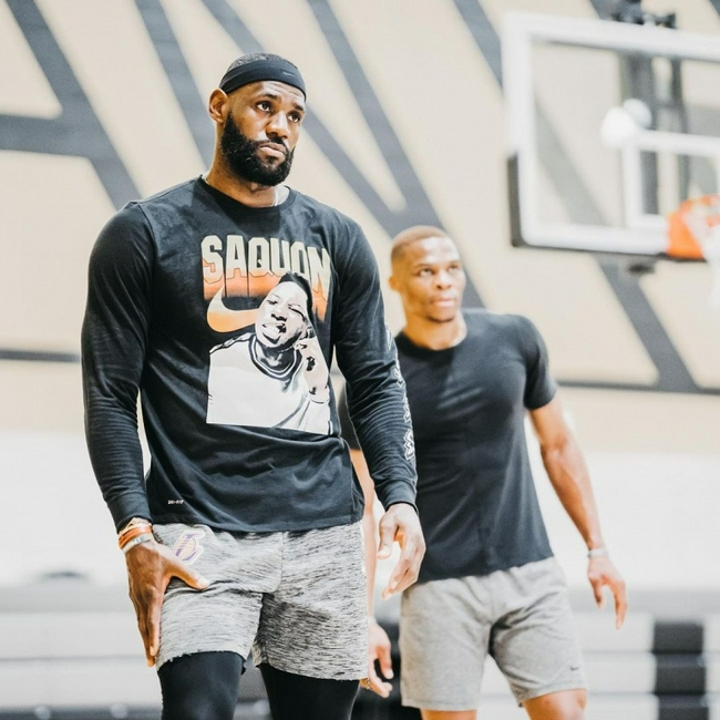 NBA战报：小瓦格纳37+6+7，布伦森空砍33+11，尼克斯121-133不敌魔术（魔术133-121击退尼克斯：小瓦格纳37+6+7，布伦森33+11难救主）