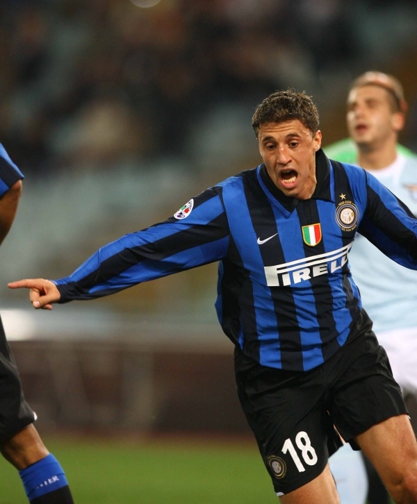 西马坎：像我这样的年轻球员，能从C罗和马内身上受益良多（西马坎：年轻球员如我，从C罗和马内身上受益匪浅）