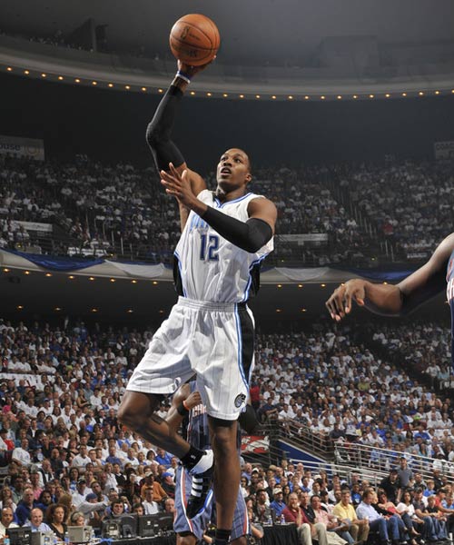 图片报：瓜帅对埃切韦里的情况不满，球员冬窗可能被租回河床（图片报：瓜迪奥拉不满埃切韦里现状，冬窗或将租借其回河床）