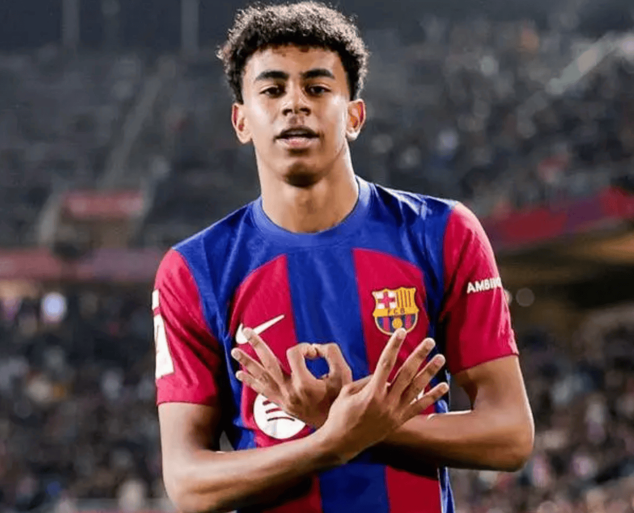 每体：拉菲尼亚已是巴萨非卖品，他的目标是赢得欧冠和世界杯（每体：拉菲尼亚被巴萨视为非卖品，目标锁定欧冠与世界杯冠军）