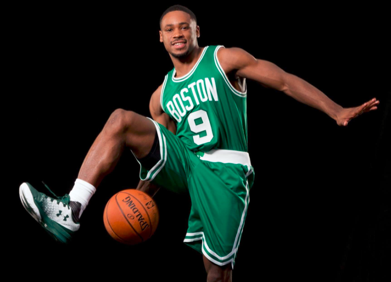 再出发！国安能否携足协杯冠军气势，将死磕精神进行到底？（再启航！国安能否以足协杯冠军之势，将死磕精神贯彻到底？）