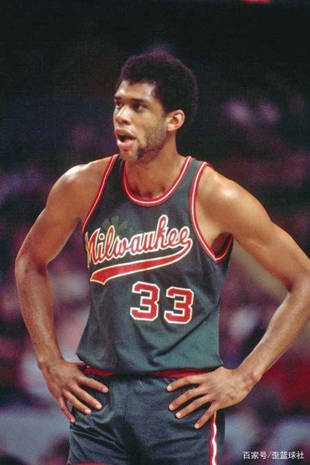 齐达内晒教学樊振东法语视频：西语相当不错，法语还得练练（齐达内晒教樊振东法语视频：西语表现佳，法语仍待提升）