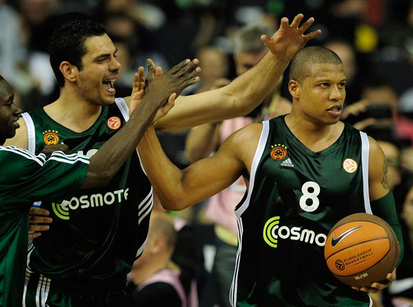 伯恩利遭遇英超七连败连场惜败，排名跌入降级区（伯恩利英超七连败屡遭小负，排名滑落至降级区）