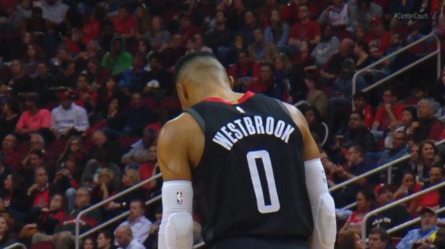 埃永：我从小到大最常看切尔西比赛，为切尔西效力是我的梦想（埃永：自幼常看蓝军比赛，披上切尔西战袍是我的梦想）