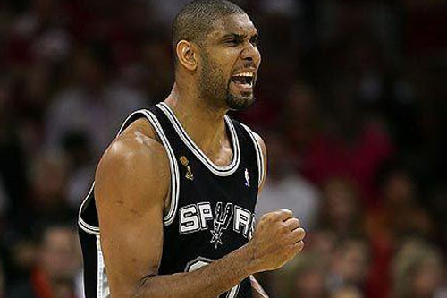 亚精英赛半场：陈威屡献神扑力保城池，海港0-0柔佛新山（亚精英赛半场：陈威高接低挡稳住阵脚，海港0-0暂平柔佛新山）